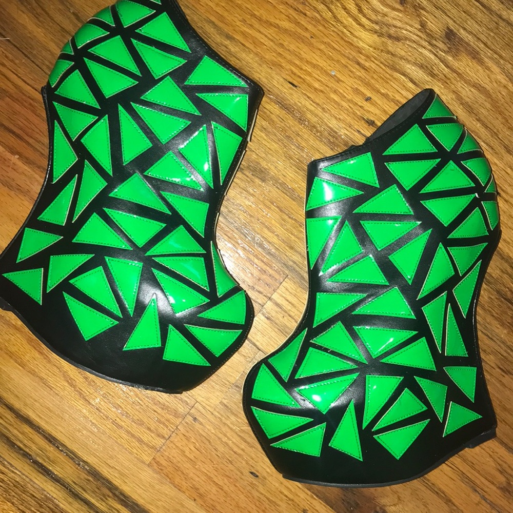 Privileged Heel Less wedges Reasonable Offers